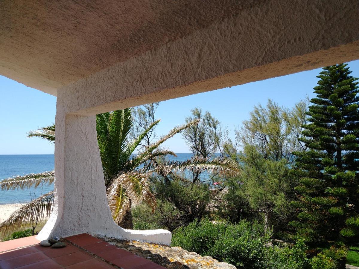 In Front Of The Beach - La Terrazza Sul Mare Flumini di Quartu Exterior photo
