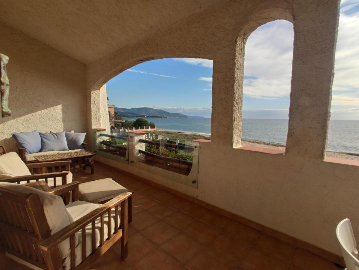 In Front Of The Beach - La Terrazza Sul Mare Flumini di Quartu Exterior photo
